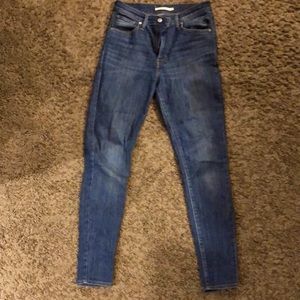 Levi’s mile high super skinny sz 28